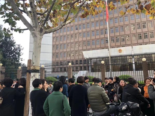 上海刑事案律師來講講如何認(rèn)定非法制造、買賣槍支、彈藥罪的情節(jié)嚴(yán)重