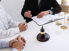 <b>上海刑事辯護律師解讀：經濟案件法院起訴后開庭等待時長</b>